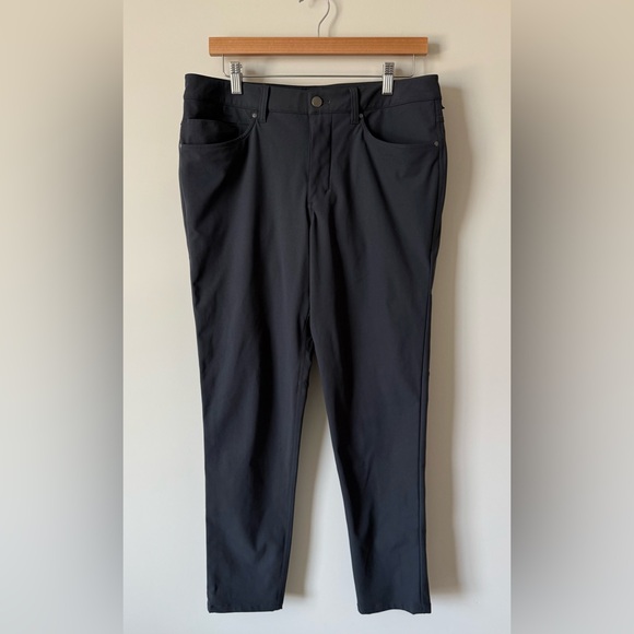NWOT LULU LEMON MENS ABC PANTS SIZE 32 - Picture 1 of 7